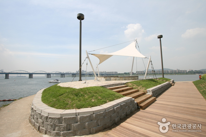 盘浦瑞来岛(반포 서래섬) 盘浦瑞来岛(반포 서래섬)