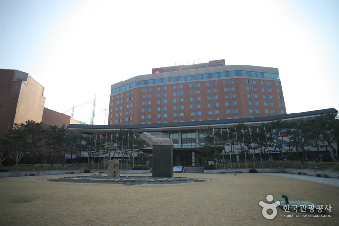 首尔教育文化会馆大剧场더케이아트홀 首尔教育文化会馆大剧场더케이아트홀