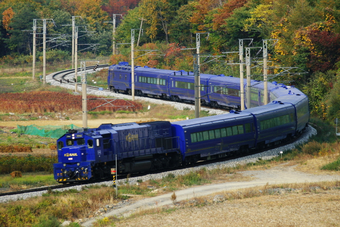 观光列车HEARANG号(레일크루즈 해랑열차)