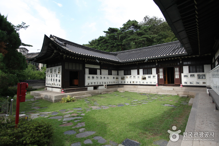 梨花莊(이화장)