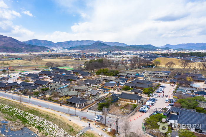 慶州校村(경주 교촌마을)