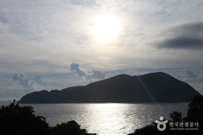 Heuksando Island (흑산도) Heuksando Island (흑산도)