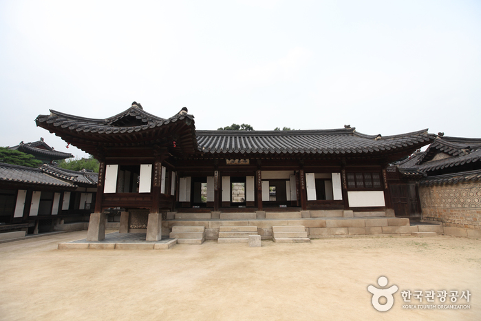 Nakseonjae Hall (낙선재) Nakseonjae Hall (낙선재)