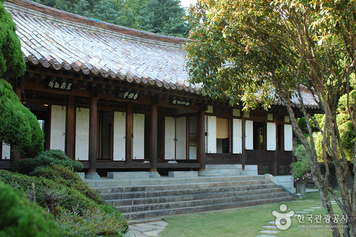 House of Choi Seung-hyo (최승효가옥) House of Choi Seung-hyo (최승효가옥)