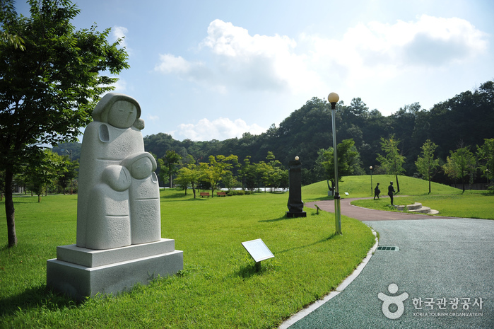 Saseondae Tourist Resort & Sculpture Park (사선대관광지&조각공원) Saseondae Tourist Resort & Sculpture Park (사선대관광지&조각공원)