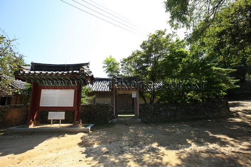 Asan Maengssi Haengdan House - Maeng Sa-seong House (아산 맹씨행단(맹사성 고택) Asan Maengssi Haengdan House - Maeng Sa-seong House (아산 맹씨행단(맹사성 고택)