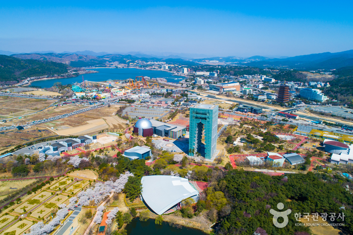 Complexe touristique de Bomun (경주 보문관광단지) Complexe touristique de Bomun (경주 보문관광단지)
