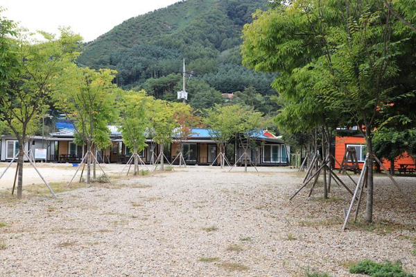 고인돌 펜션&캠핑장