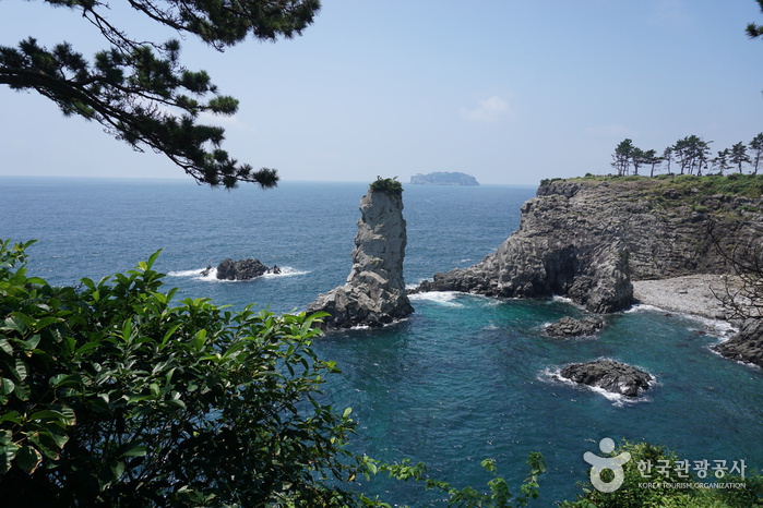 Felsen Oedolgae (외돌개) Felsen Oedolgae (외돌개)