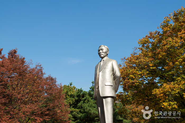 Dosan-Park (도산공원)