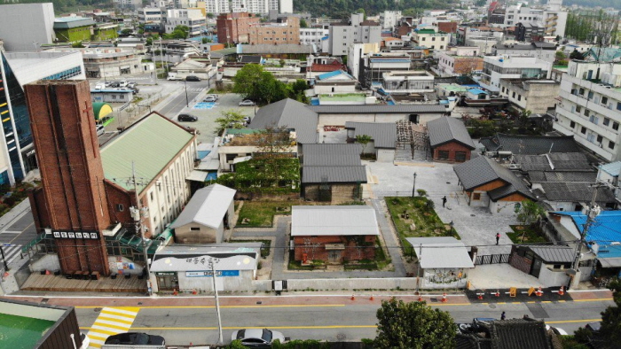 해동문화예술촌