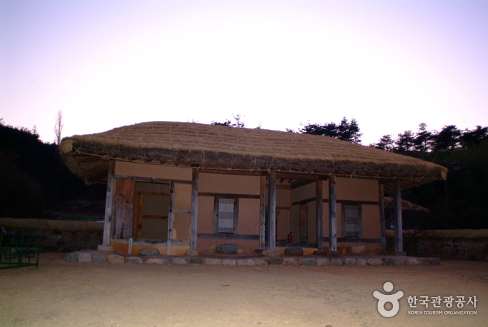 신돌석장군 생가 및 유적지 신돌석장군 생가 및 유적지