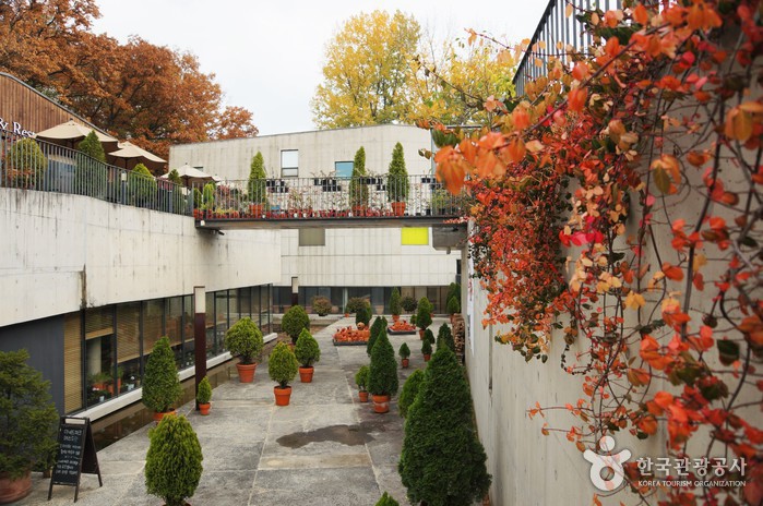 지앤아트스페이스