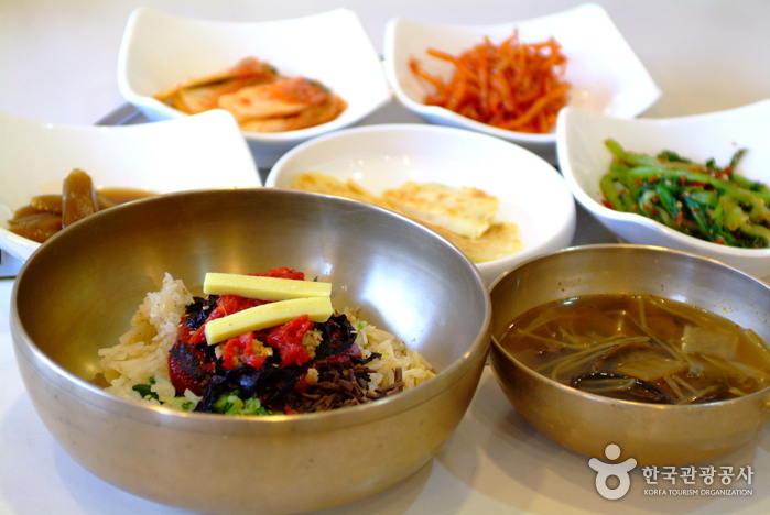 The House 갑을 The House 갑을