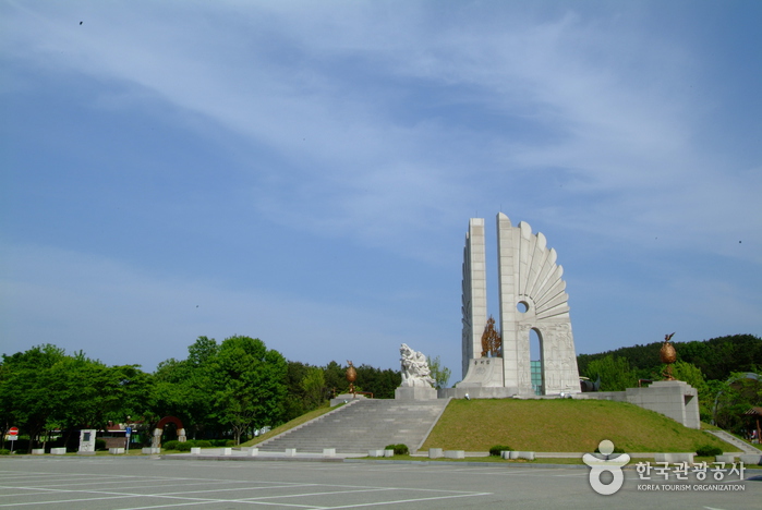 웅비탑 웅비탑