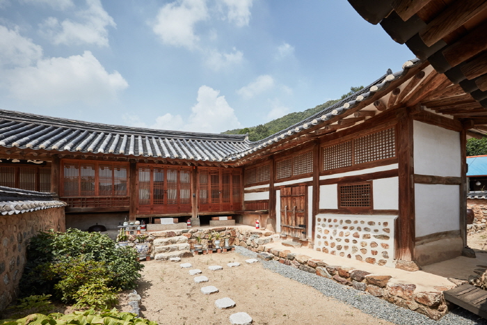 안성 정무공 오정방 고택