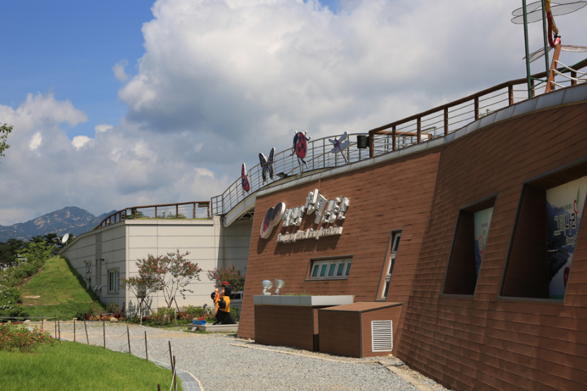 섬진강천적곤충관 (섬진강기차마을생태학습관)