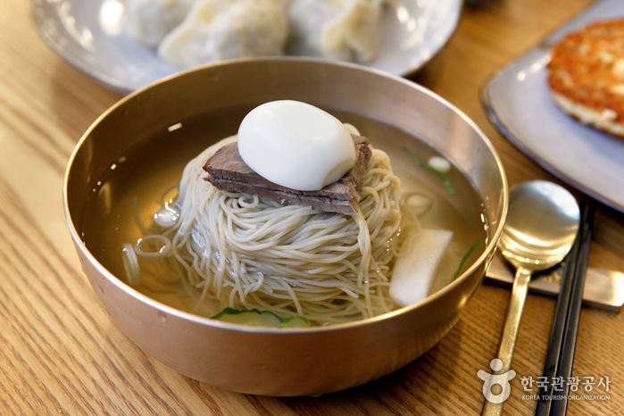 Ресторан Neung Ra Do, филиал на Каннаме (능라도 강남점)