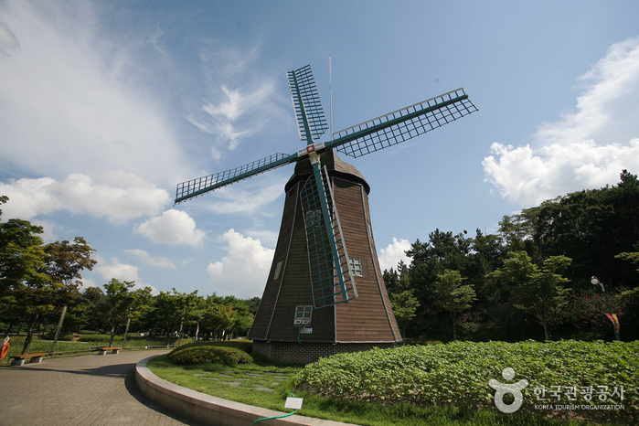 Большой парк отдыха в Ульсане (울산대공원)