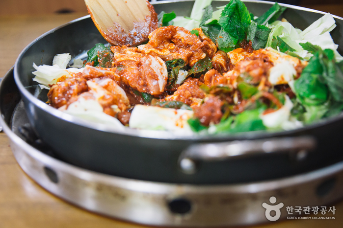 Ресторан Огыннэ таккальби (오근내닭갈비, Ogeunnae Dakgalbi)