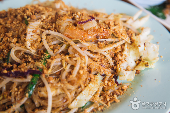 Ресторан тайской кухни Mum Aroy (뭄알로이)